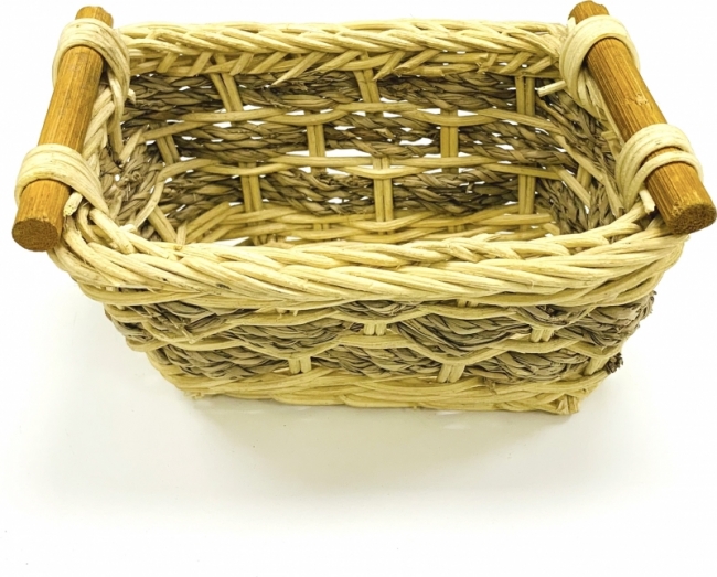 маленькая с ручками