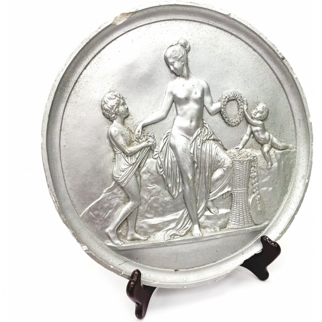 Женщина с детьми