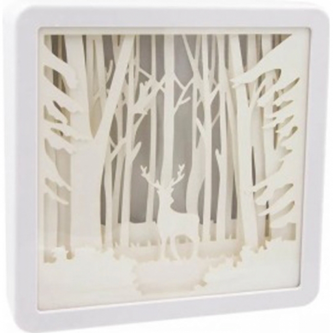 Олень в лесу