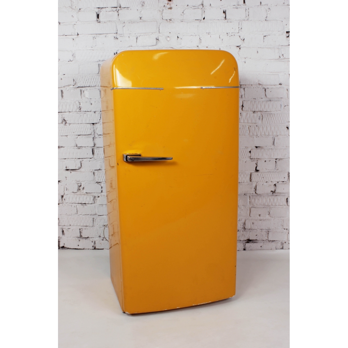Холодильник Холодильник Yellow