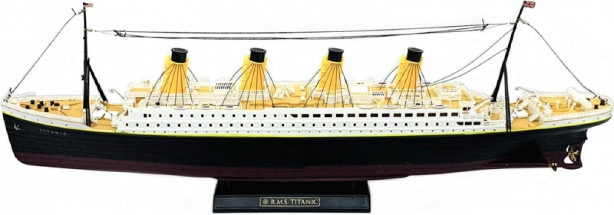 Модель корабля TITANIC