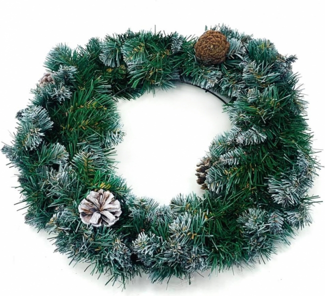 новогодний с шишками и снегом