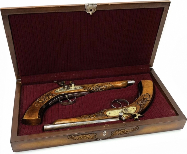 дуэльных в футляре