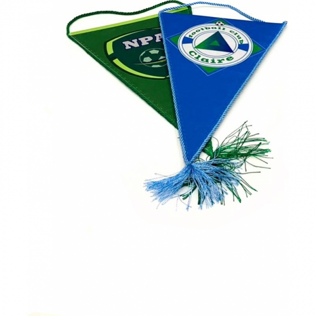 треугольный футбольный