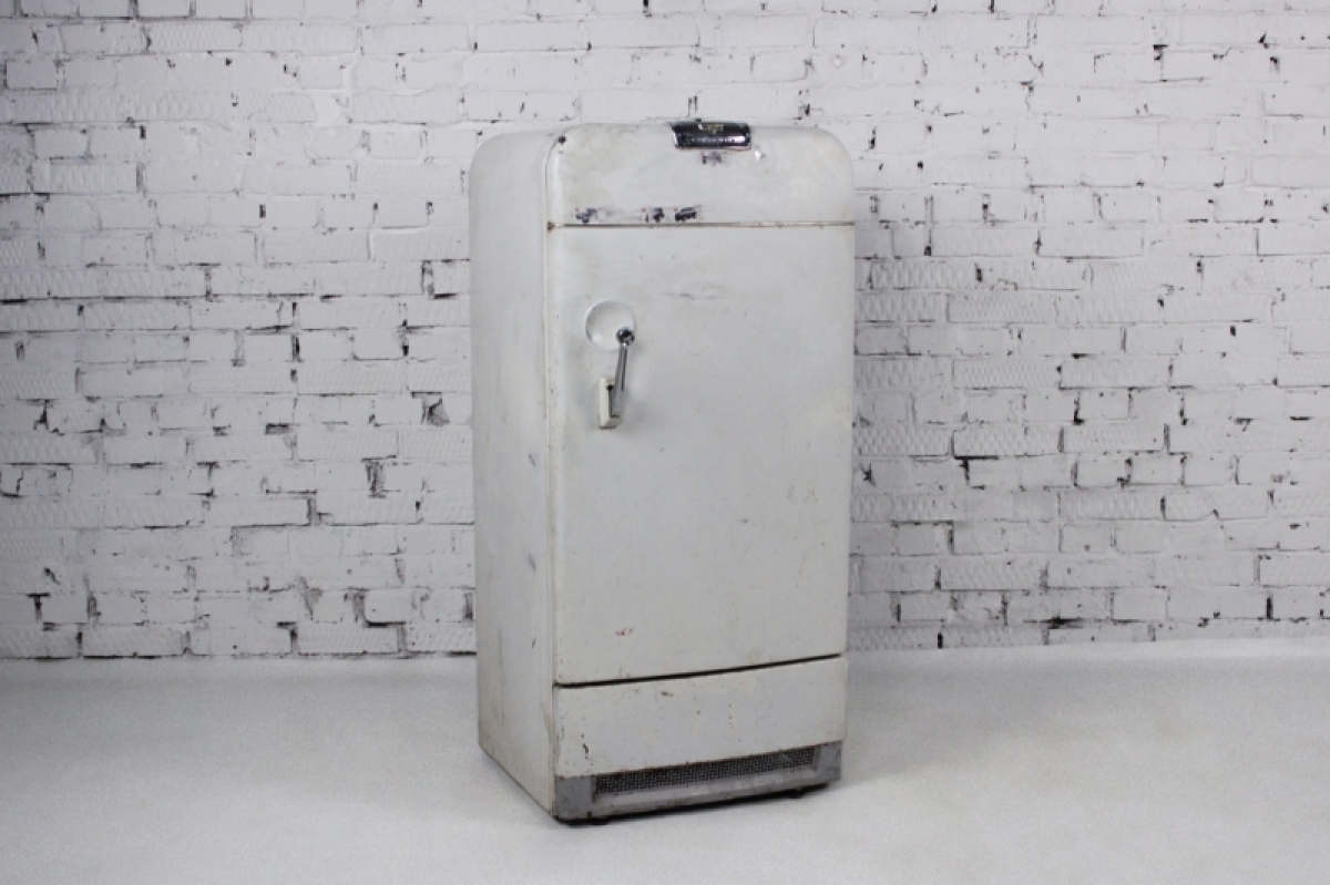 Холодильник Frigi Daire