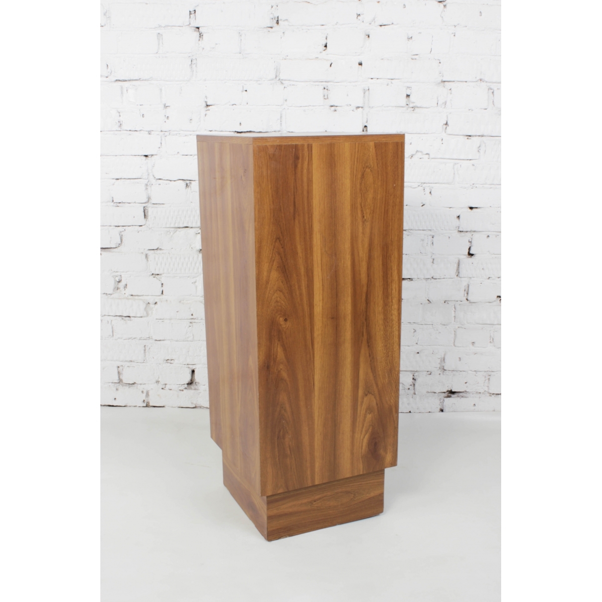 Пьедестал Wood