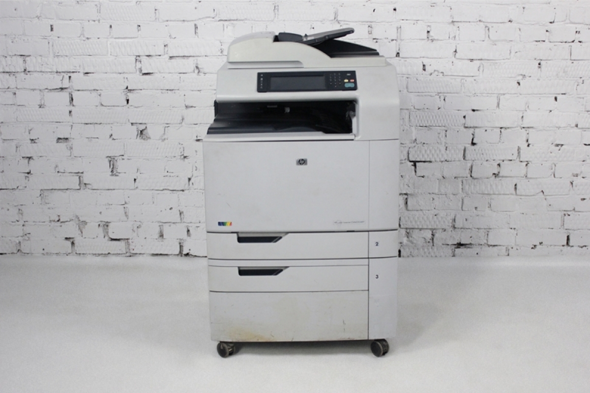 МФУ HP CM6030 MFP