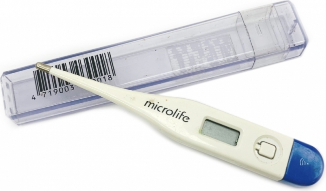 электронный в чехле