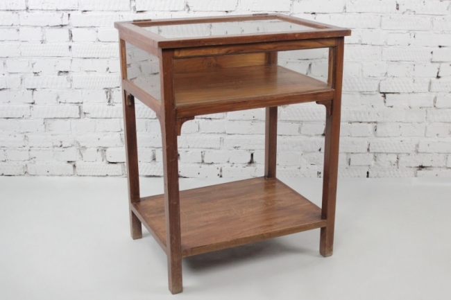 Brown Vintage с полкой