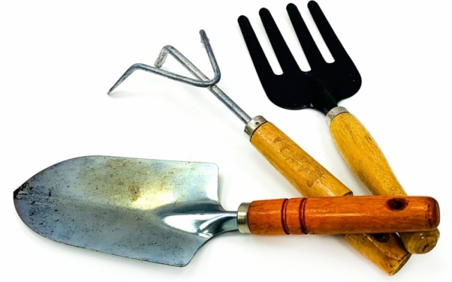 Садовый инвентарь в ассортименте