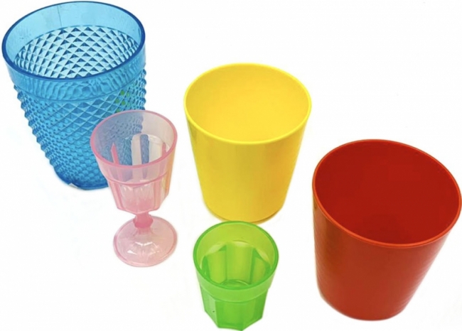 пластиковые в ассортименте