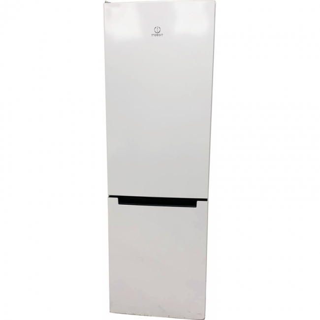 Indesit с вырезанной стенкой