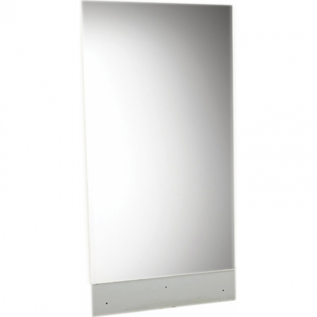 на деревянном основании