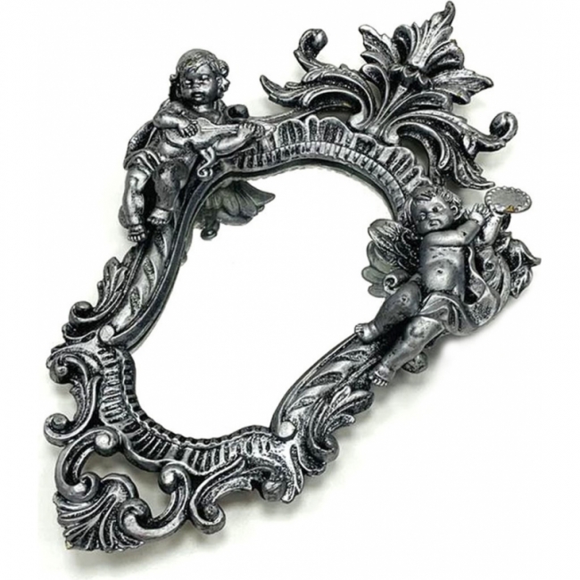 маленькое в редкой раме