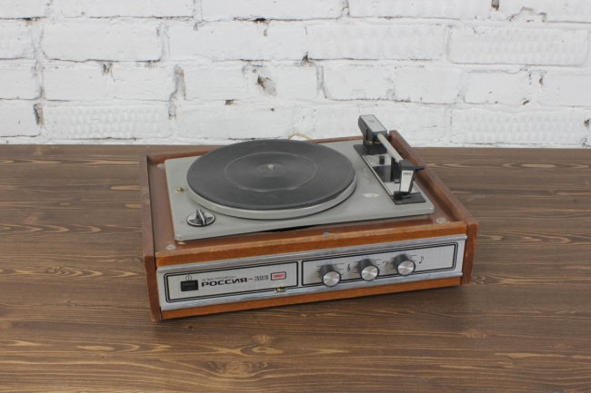 виниловый Россия