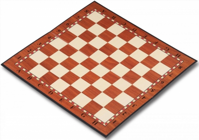шахматная картонная